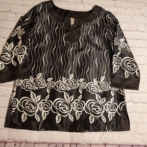 Loren D. Black White Floral Tunic Size XL M0303